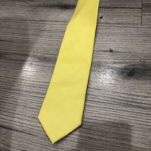 Bright Yellow Lu Performance Tie Classic Solid Yellow 3” Necktie